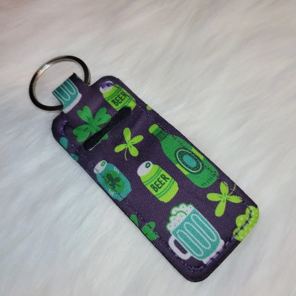 St. Patrick's Day Black Green Beer Clovers Chapstick Lipstick Keychain Holder - Picture 1 of 2